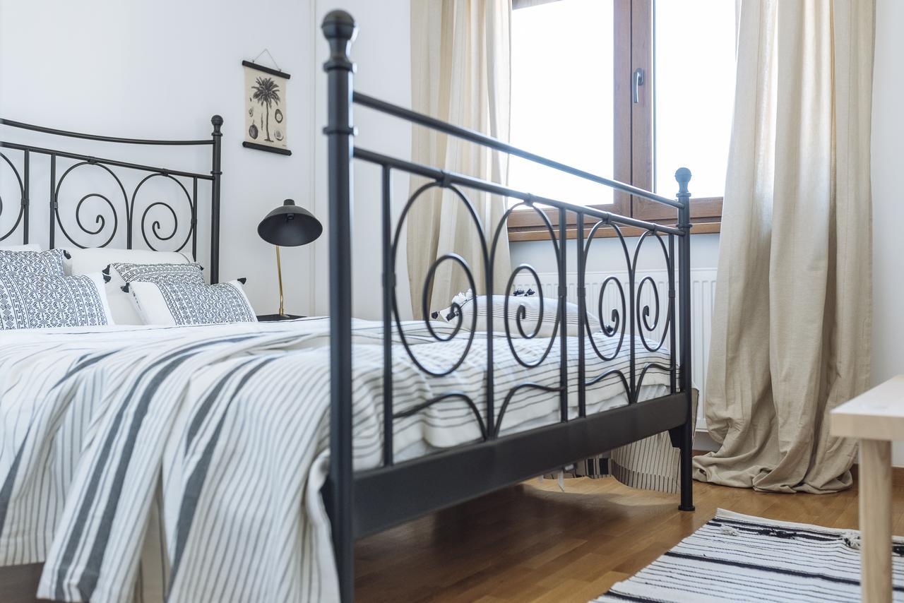 Old Town - City Center Apartment Bucarest Esterno foto